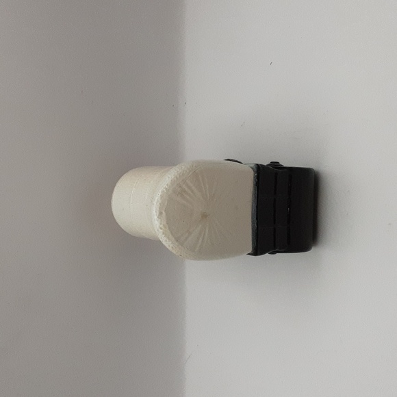 Vintage Avon Covered Wagon Cologne Bottle 4" X 4.5" - Picture 4 of 7